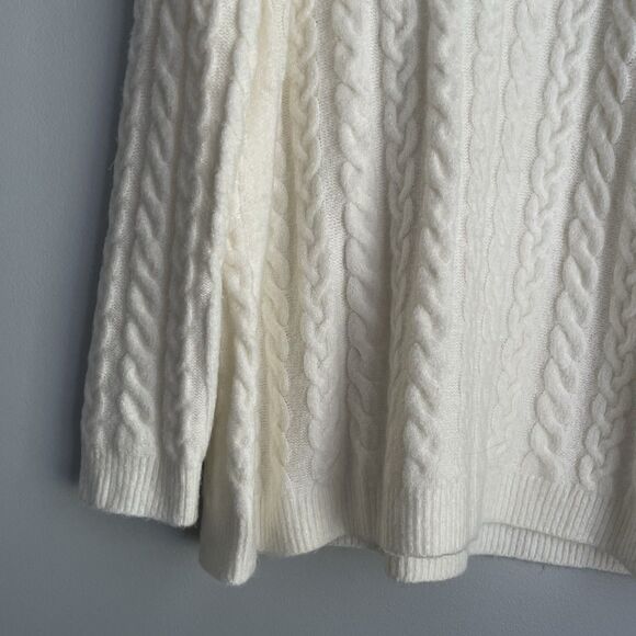Talbots Cable Knit Sweater Size MP Cream Chunky Fisherman Turtleneck - Picture 5 of 14